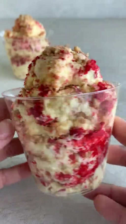 Protein Strawberry Strudel Fluffy Yogurt