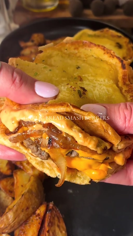 Garlic Bread Smash Burgers