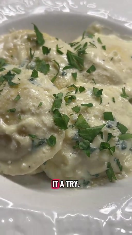 Garlic Parmesan Cream Sauce with Ravioli